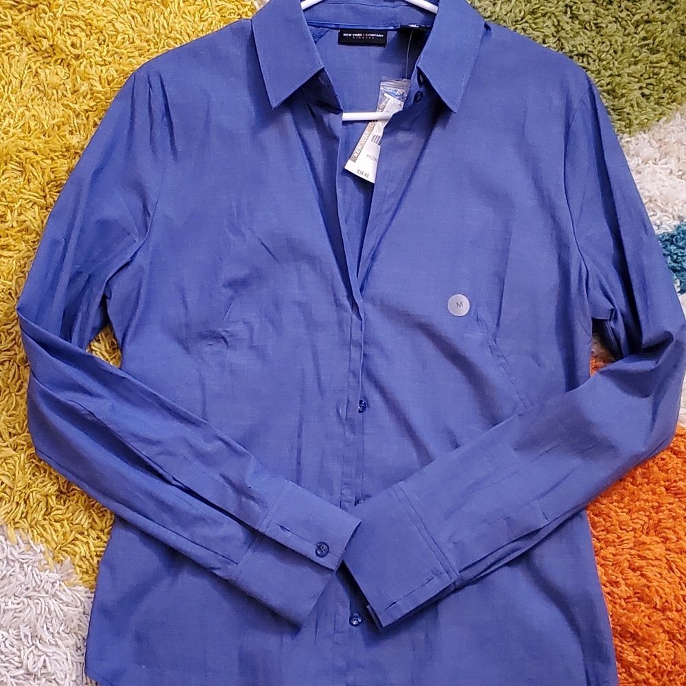 NY&Co Stretch Long Sleeve Button Down